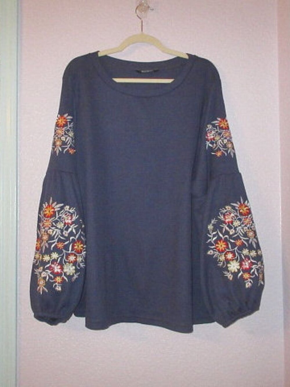 BloomChic Embroidered Waffle Knit Thermal Top 18 20 2X Lantern Sleeves Whimsy